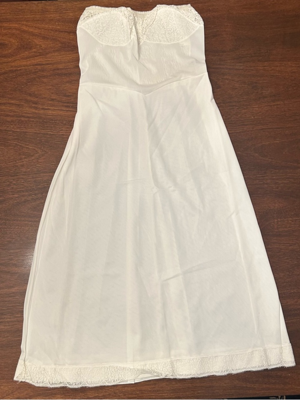 Vintage 1960s Strapless Lace-Trim White Chemise Slip